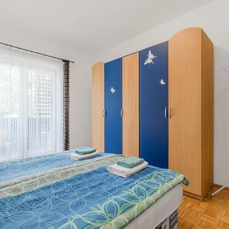 Stella With Two Bedrooms & Free Parking Spot