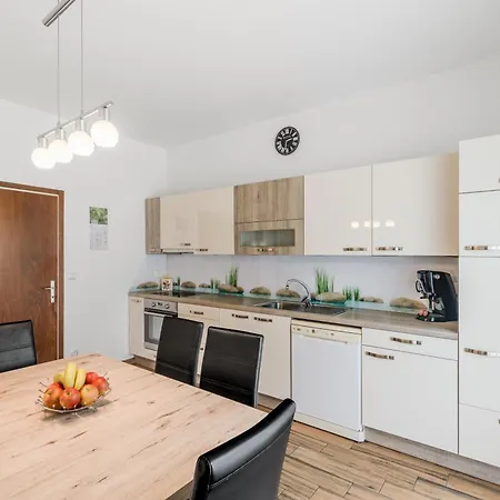 Apartament Stella With Two Bedrooms & Free Parking Spot Bovec