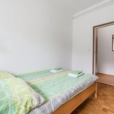 Stella With Two Bedrooms & Free Parking Spot Apartament *