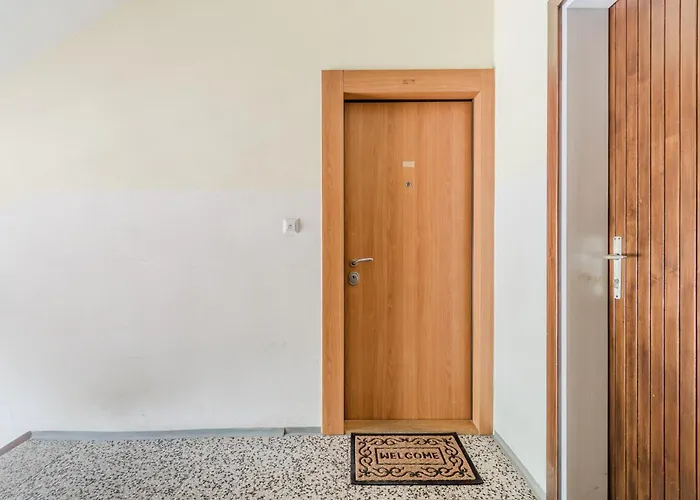 Stella With Two Bedrooms & Free Parking Spot