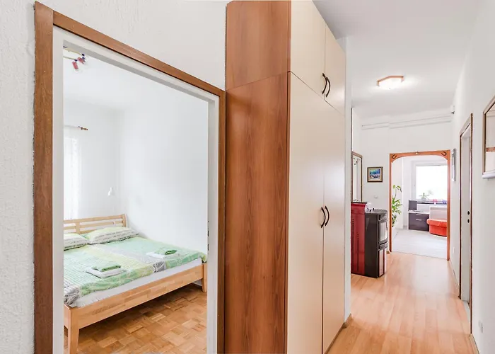 Stella With Two Bedrooms & Free Parking Spot Appartement Bovec