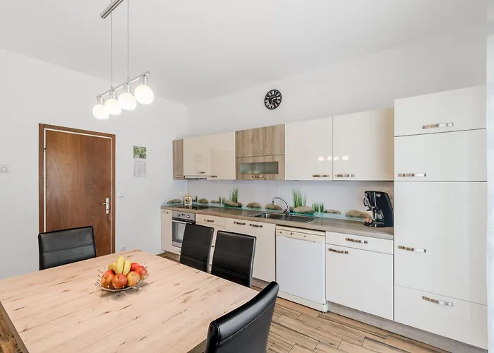 Appartement Stella With Two Bedrooms & Free Parking Spot Bovec