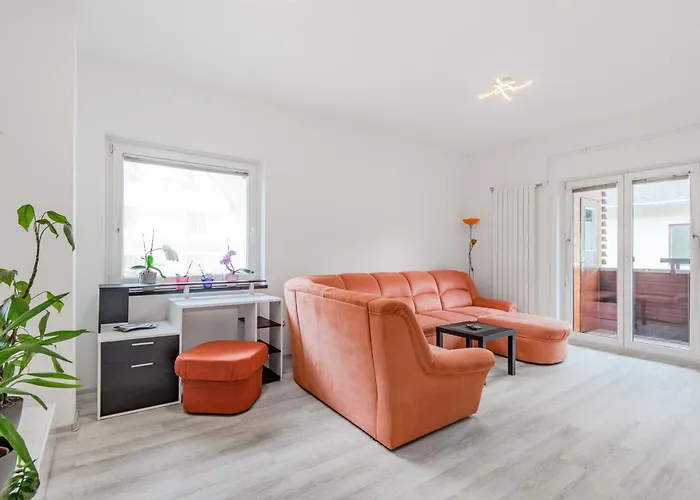 Stella With Two Bedrooms & Free Parking Spot *