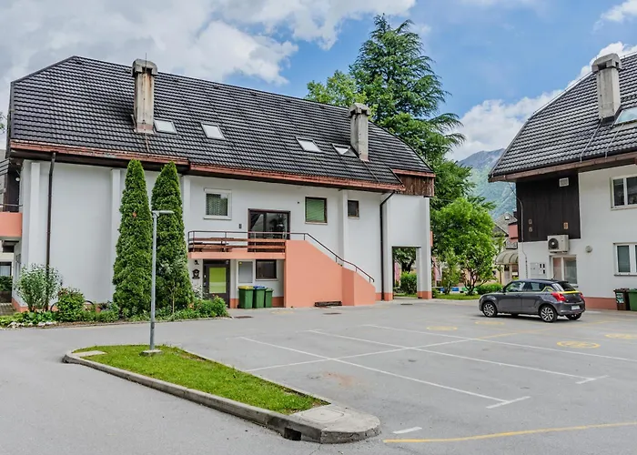 Stella With Two Bedrooms & Free Parking Spot Appartement *